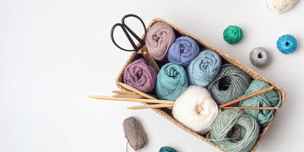 knitting circle horizontal
